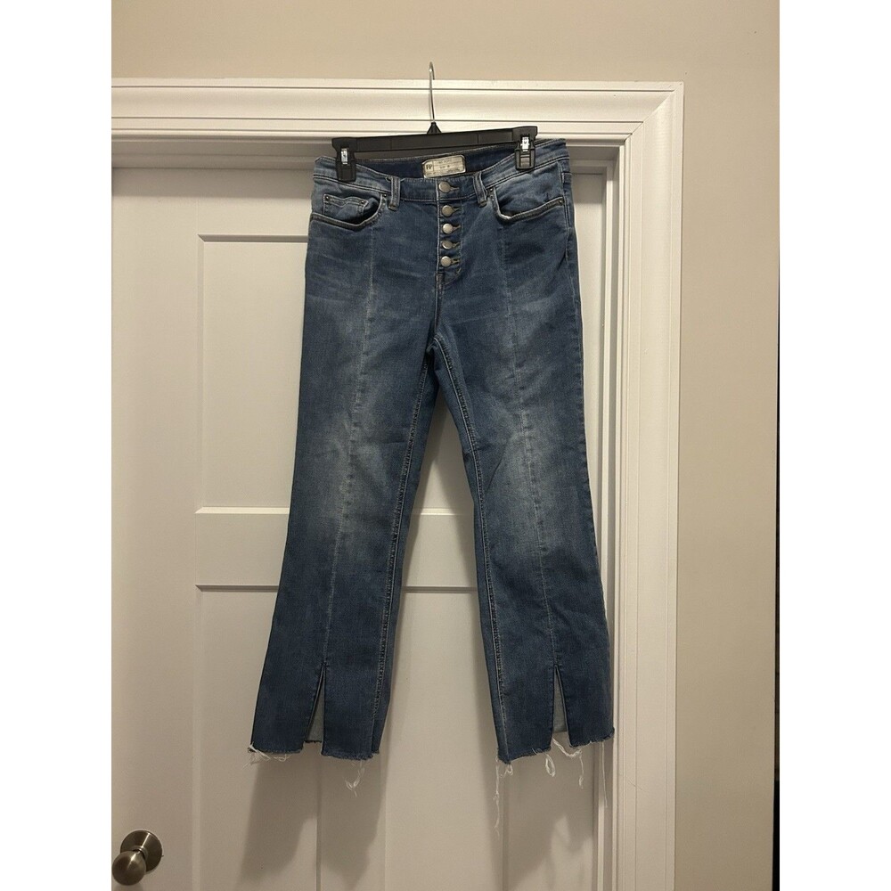 Free People Button Fly Raw Hem Cropped Jeans Women’s Size 29 Bohemian Hippie